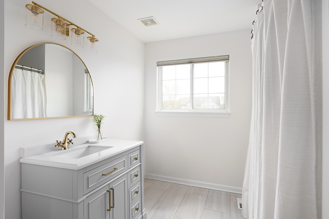 mosaz antique