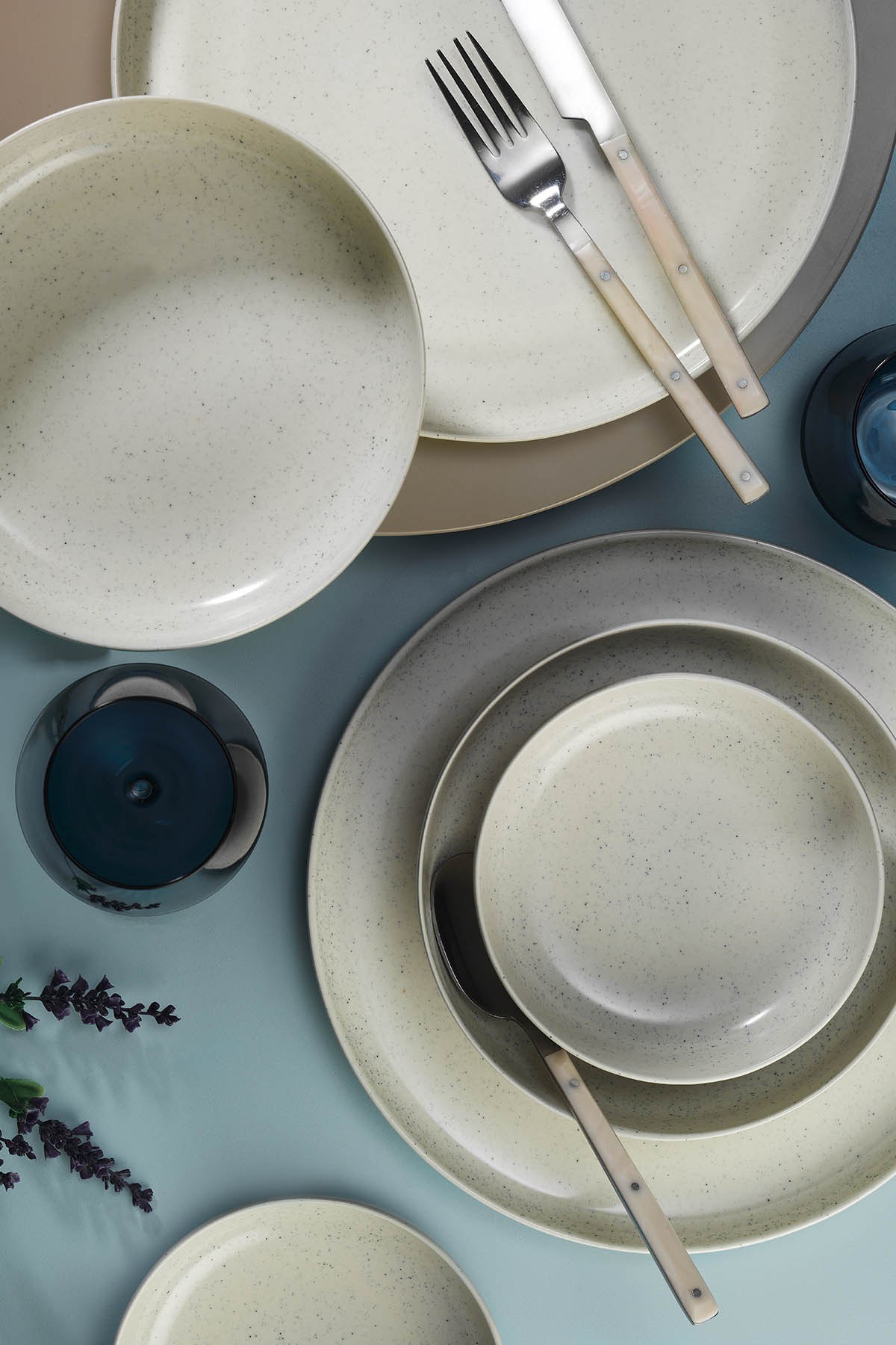 ASIR Porcelánová jídelní souprava (18 ks) krémová