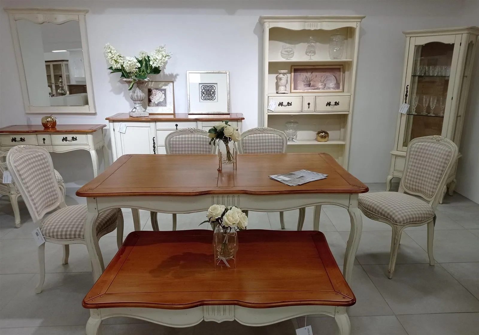 LivinHill Konferenční stolek Verona 122 cm z masivu hnědý/béžový - Obrázek 2