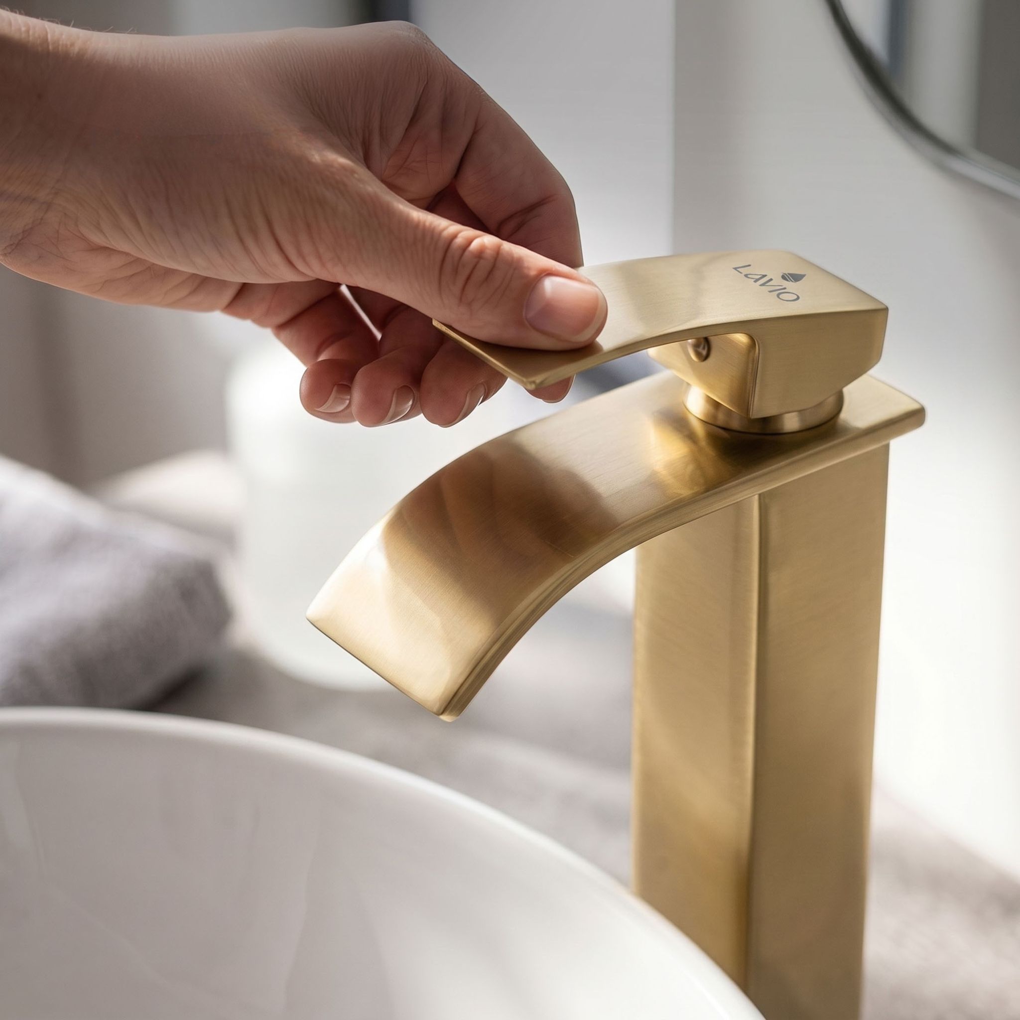 Ak furniture Vysoká umyvadlová baterie EVIO zlatá - Obrázek 2