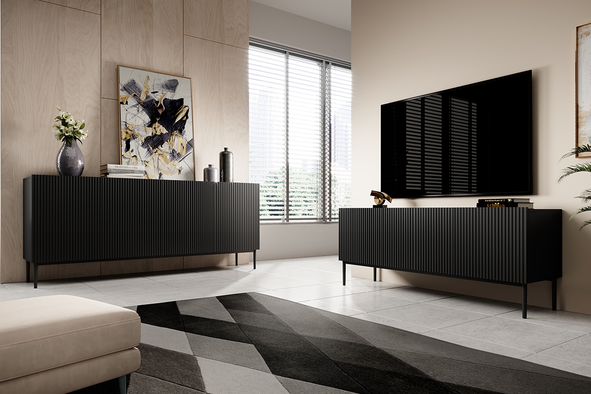 Bogart Moderní komoda Nical 200 cm čtyřdveřová s ryhovaným čelem - černá matná/černé nohy - Obrázek 2