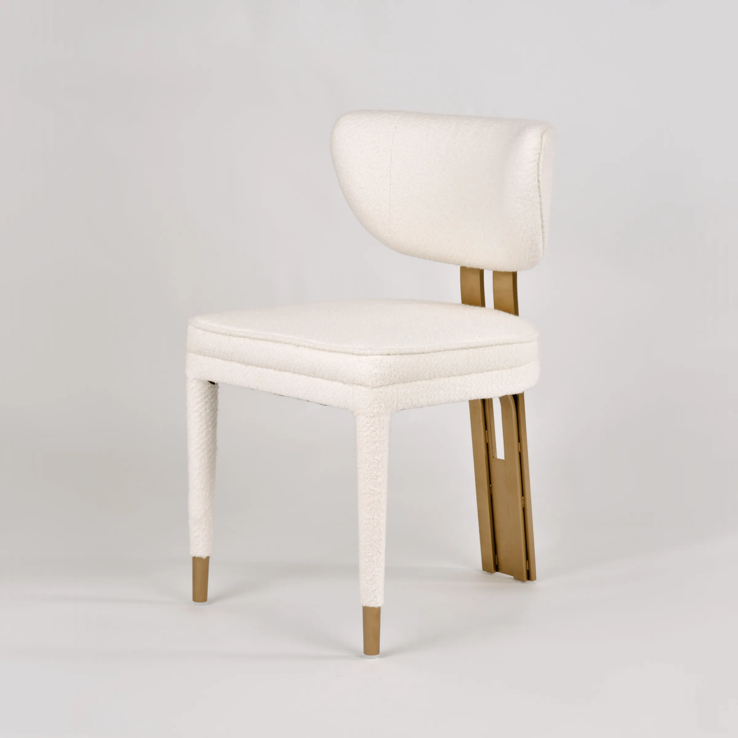 LivinHill Designová jídelní židle Modig M3-14 bouclé bílá/zlatá - Obrázek 2
